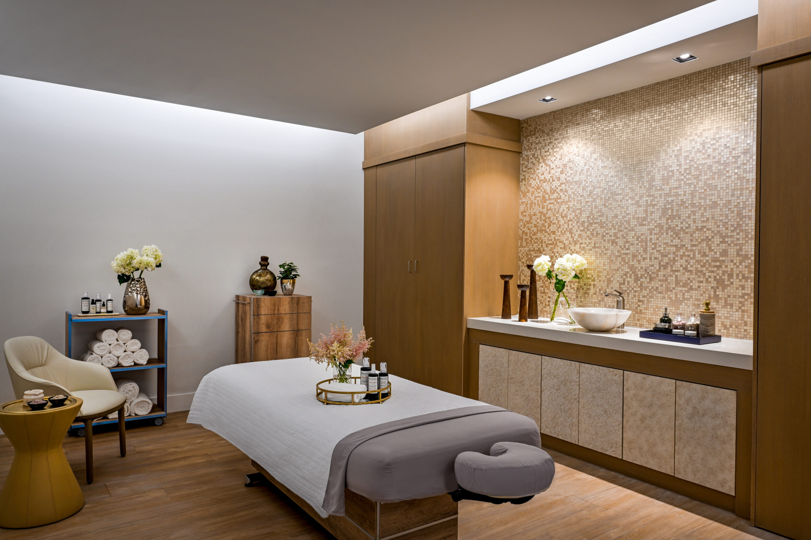 luxury wellness spa retreats for stress relief