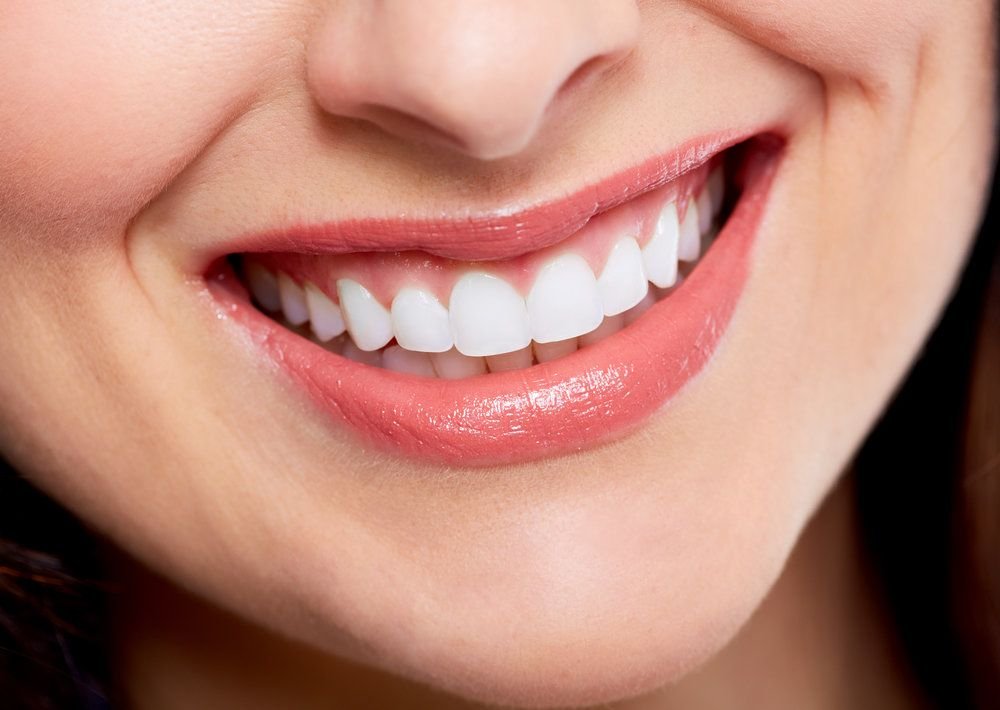Why You Should Consider a Cosmetic Dentist for Your Smile Makeover