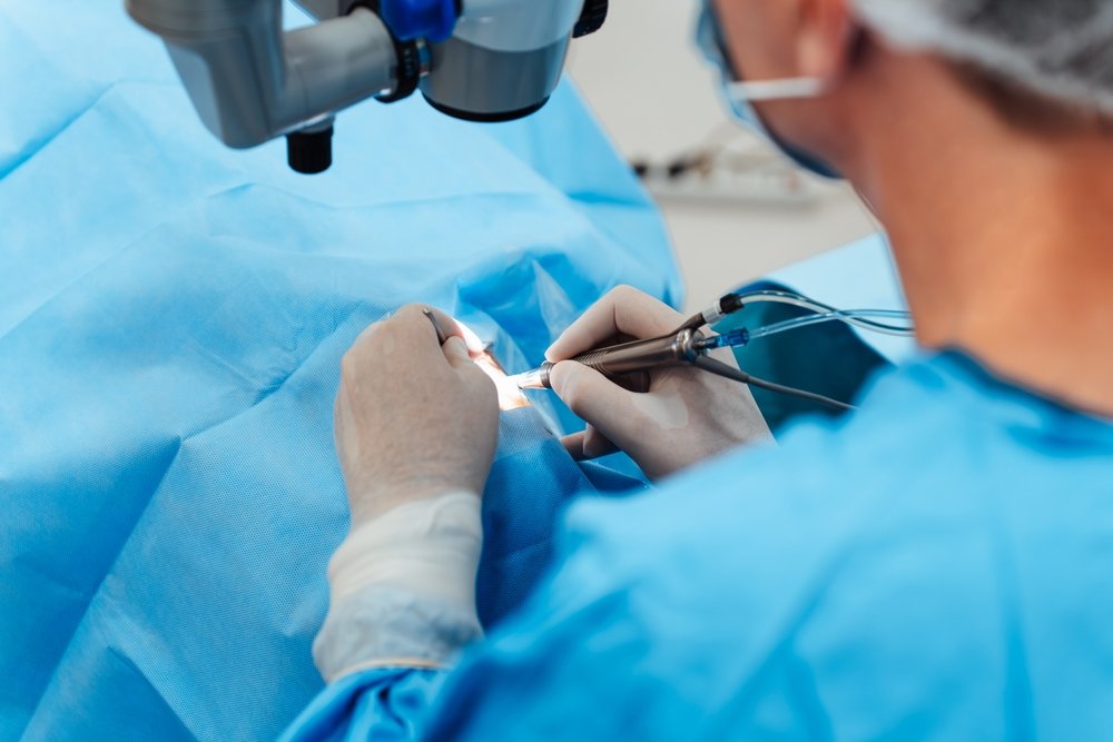 What Is Involved in the Eye Surgery Process?